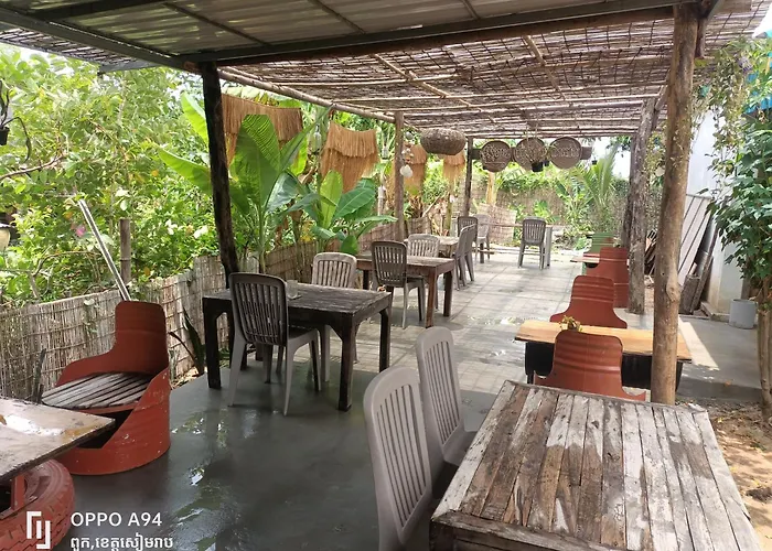 Monyharch Angkor Homestay, *